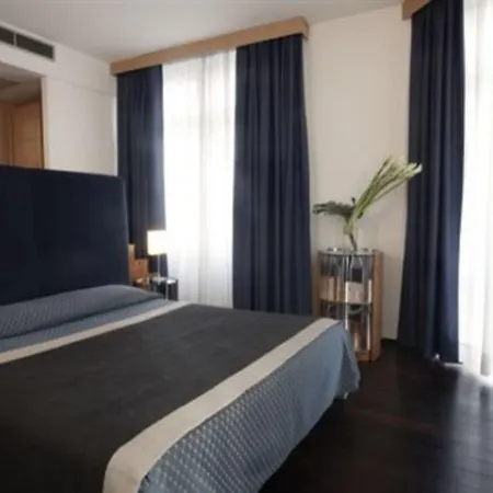 グランディタリア ホテル 4*