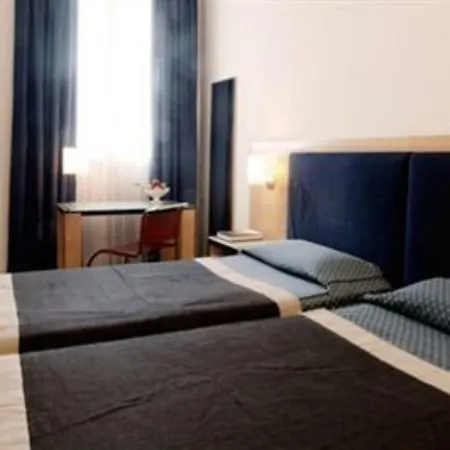 ホテル グランディタリア